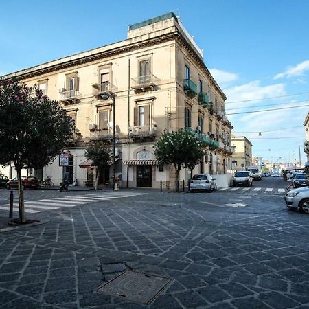Two Steps Ortygia Apartment Сиракуза Екстериор снимка
